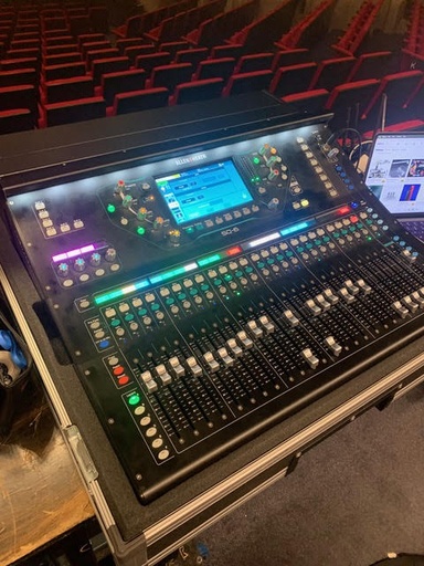 [33297] Allen & Heath SQ-6  + Plugin's + Flightcase + 2x DX168 + RK19 - [SECOND-HAND]